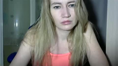 Snapshot of jessfox1 chatting on 01/08/25, 09:55 JessFox1 online show from 01/08/25, 09:55