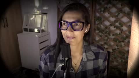 Snapshot of jessi_dreams chatting on 05/28/26, 04:21 Jessica Gomez online show from 05/28/26, 04:21