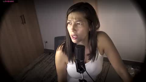 Snapshot of jessi_dreams chatting on 07/11/26, 04:15 Jessica Gomez online show from 07/11/26, 04:15