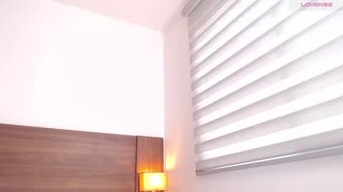 I AM JESSI online show from 12/04/24, 05:11