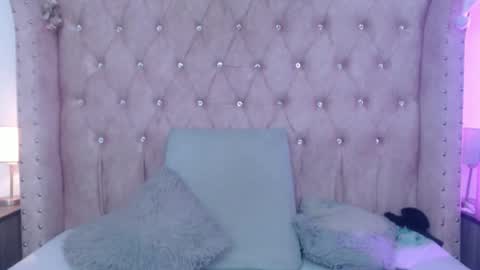 Jessica  online show from 04/22/26, 11:50