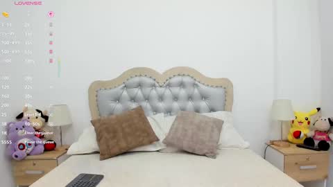 jessica  cortes online show from 10/15/25, 03:50