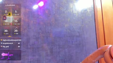 Snapshot of jessica_glow chatting on 01/09/25, 10:20 Jessi online show from 01/09/25, 10:20