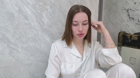 Snapshot of jessica_hanson chatting on 11/15/25, 05:16 Jessy online show from 11/15/25, 05:16