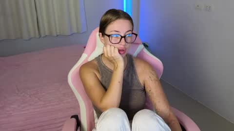 Snapshot of jessica_hanson chatting on 05/04/26, 01:45 Jessy online show from 05/04/26, 01:45