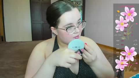 Natalia online show from 04/22/26, 07:11