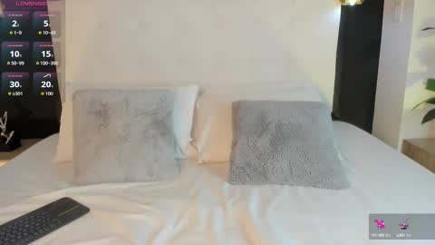 Snapshot of jessica_montez05 chatting on 10/15/25, 05:46 jessica_montez05 online show from 10/15/25, 05:46