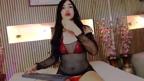 Snapshot of jessica_parker7 chatting on 11/29/25, 10:35 Jessica online show from 11/29/25, 10:35