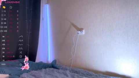 jessica_volker online show from 02/04/26, 05:30