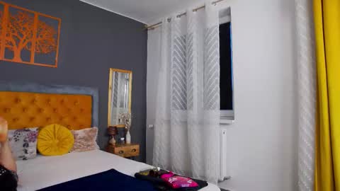 Snapshot of jessica_whitte_ chatting on 09/15/25, 03:50 Jessica White online show from 09/15/25, 03:50