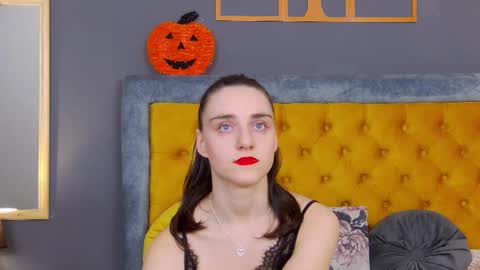 Snapshot of jessica_whitte_ chatting on 11/21/25, 04:00 Jessica White online show from 11/21/25, 04:00