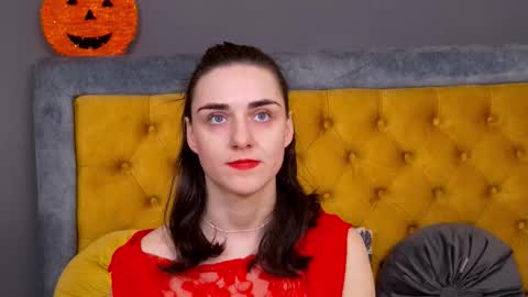 Jessica White online show from 12/22/25, 05:04