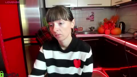 jessicaforris online show from 10/04/25, 07:06