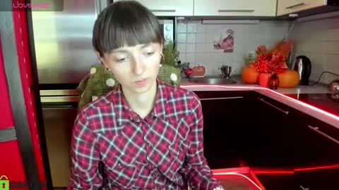 jessicaforris online show from 10/08/25, 07:06