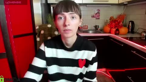 jessicaforris online show from 10/16/25, 07:09