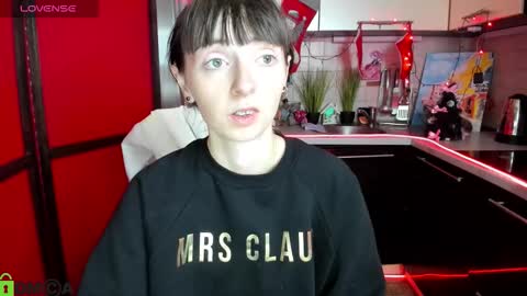 jessicaforris online show from 12/14/25, 07:58