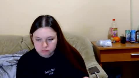 jessicaholland1 online show from 04/19/26, 06:43
