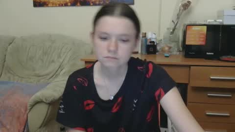 jessicaholland1 online show from 05/21/26, 07:10