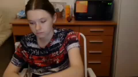 jessicaholland1 online show from 07/05/26, 06:37
