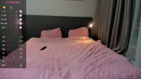 JessicaMooon online show from 11/21/25, 08:29