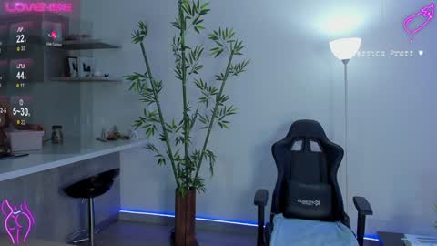  Jessica Pratt  IG jessicaxpratt online show from 01/25/25, 09:35