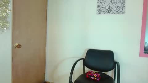 jessicarabbit4 online show from 11/13/25, 09:25