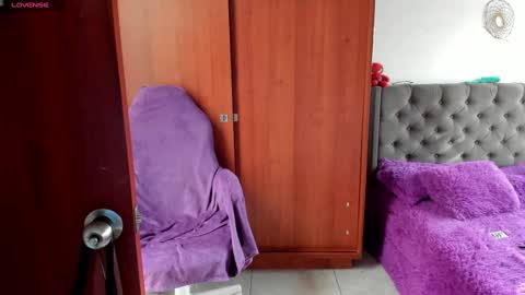 Snapshot of jessicarobbit chatting on 01/09/25, 01:02 jessicarobbit online show from 01/09/25, 01:02