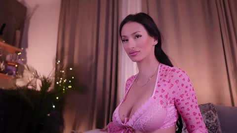 Jess online show from 03/28/26, 04:50