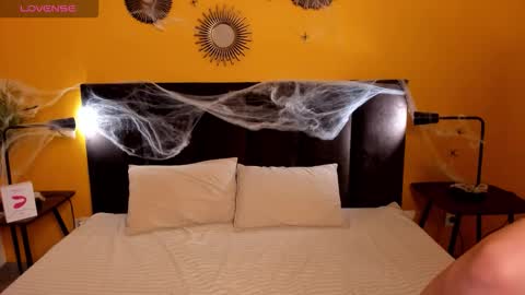 Jessie online show from 10/23/25, 02:00