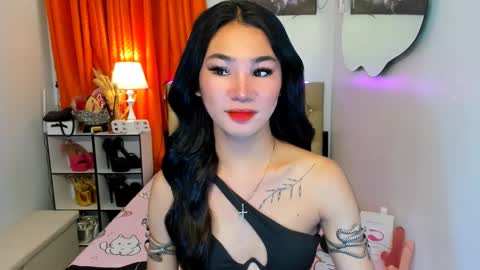 Snapshot of jessie_empress chatting on 02/06/25, 04:03 Your naughty Jessie online show from 02/06/25, 04:03