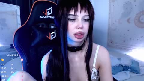 Snapshot of jessie_johns chatting on 09/10/25, 04:29 jessie_johns online show from 09/10/25, 04:29