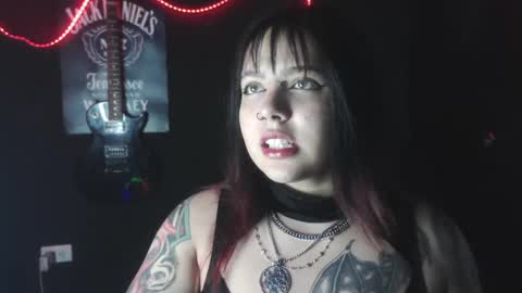 Snapshot of jessie_wild chatting on 09/25/25, 12:14 jessie_wild online show from 09/25/25, 12:14