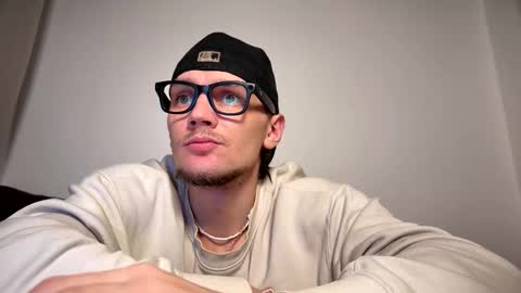 Snapshot of jessierise chatting on 02/19/26, 08:05 JessieRise online show from 02/19/26, 08:05