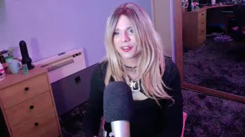 Snapshot of jessiessicaxx chatting on 12/20/24, 07:07 Jessiessicaxx online show from 12/20/24, 07:07