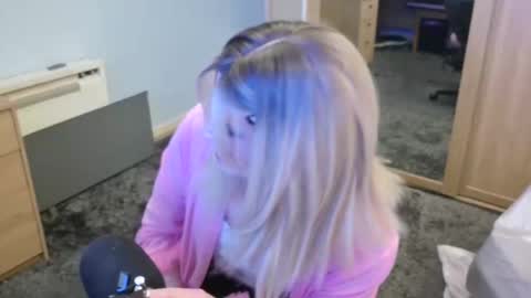 Snapshot of jessiessicaxx chatting on 01/11/25, 07:49 Jessiessicaxx online show from 01/11/25, 07:49