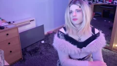 Snapshot of jessiessicaxx chatting on 01/15/25, 01:20 Jessiessicaxx online show from 01/15/25, 01:20