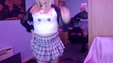 Snapshot of jessiessicaxx chatting on 02/11/25, 05:05 Jessiessicaxx online show from 02/11/25, 05:05