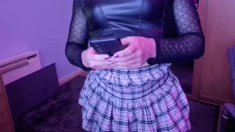 Snapshot of jessiessicaxx chatting on 03/12/25, 01:03 Jessiessicaxx online show from 03/12/25, 01:03