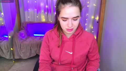 Snapshot of jessiestarz chatting on 01/05/25, 01:47 Jessi online show from 01/05/25, 01:47