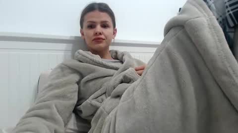 jessieryan online show from 01/27/25, 05:14