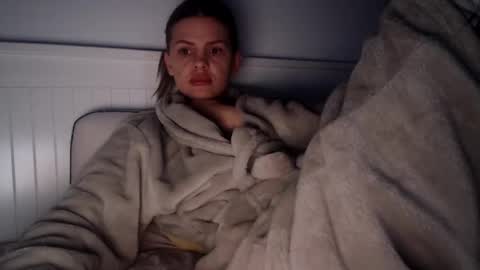 jessieryan online show from 02/05/25, 05:52