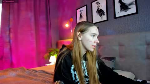 Jessie online show from 09/11/25, 08:14