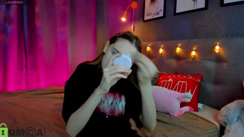 Jessie online show from 12/22/25, 09:50