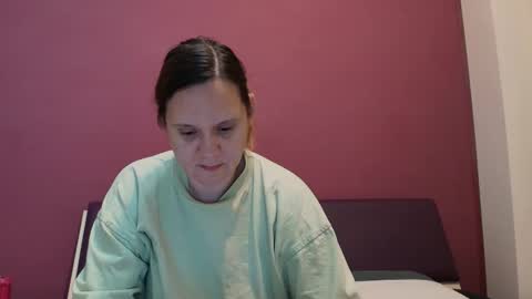 Snapshot of jessika97 chatting on 09/15/25, 05:40 jessika97 online show from 09/15/25, 05:40