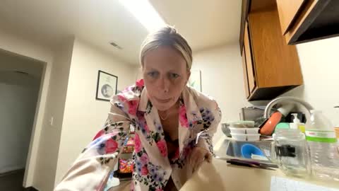 Snapshot of jessimayi chatting on 09/30/25, 01:49 jessimayi online show from 09/30/25, 01:49