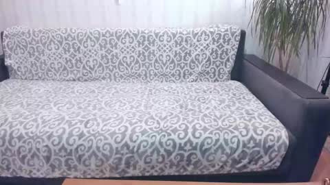 NEW VIDEO IN BIO online show from 10/28/25, 03:04