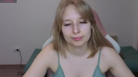 Snapshot of jessy_comely chatting on 04/29/26, 02:21 Jessy online show from 04/29/26, 02:21