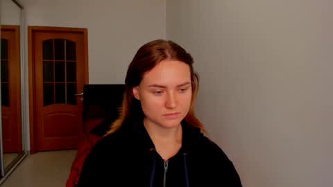 Polina online show from 11/15/25, 10:23