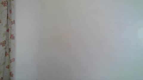 Snapshot of jessycoool chatting on 12/15/25, 01:04 Koko online show from 12/15/25, 01:04