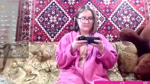 Bye everyone i cant see any reason to stay here wish u luck online show from 11/04/25, 06:56